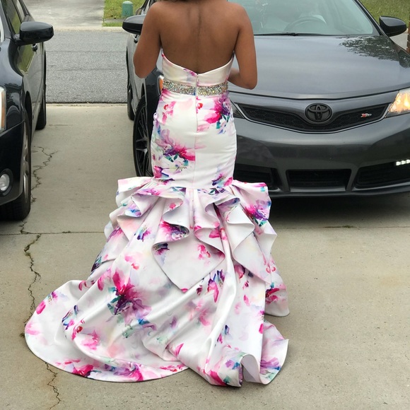 SOLD Rachele Allen floral dress - Picture 3 of 8